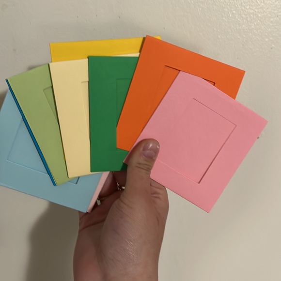 This is a ins-tax mini polaroid it’s ice blue - Picture 5 of 6